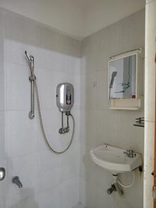 Bedroom Two Image of 880 Sq.ft 2 BHK Apartment / Flat for rent in Raunak Unnathi Greens by Raunak Group, Kasarvadavali Thane for Rs. 25000