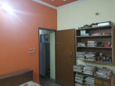Bedroom Image of 1000 Sq.ft 2 BHK Apartment / Flat for sale in Dilshad Garden New Delhi for Rs. 4800000
