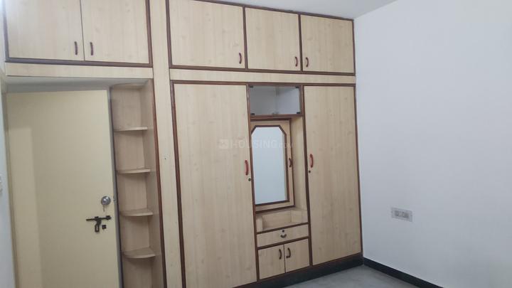 Individual Apar Bedroom One 1