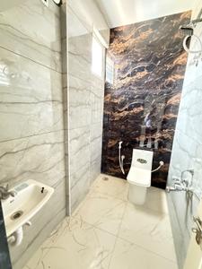 Bathroom Image of 600 Sq.ft 1 BHK Independent House for rent in Varanasi Bengaluru for Rs. 15000