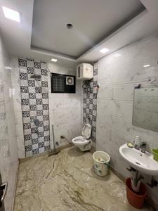 Bathroom Image of 720 Sq.ft 2 BHK Builder Floor for sale in Shalimar Bagh New Delhi for Rs. 10000000