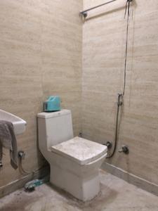 Common Bathroom Image of 450 Sq.ft 2 BHK Builder Floor for sale in Shastri Nagar New Delhi for Rs. 3800000