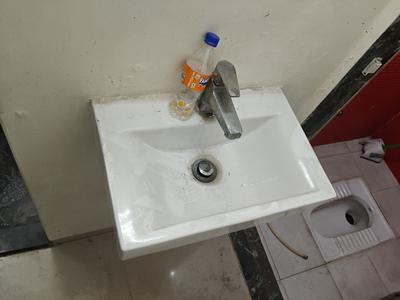 Bathroom Image of 550 Sq.ft 1 BHK Apartment / Flat for rent in Vashi Navi Mumbai for Rs. 32500