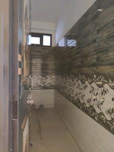 Common Bathroom Image of 900 Sq.ft 3 BHK Builder Floor for sale in DLF Ankur Vihar Ghaziabad for Rs. 3565555