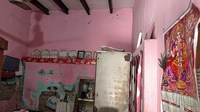 Bedroom Image of 902 Sq.ft 3 BHK Independent House for sale in Rajokri New Delhi for Rs. 3500000