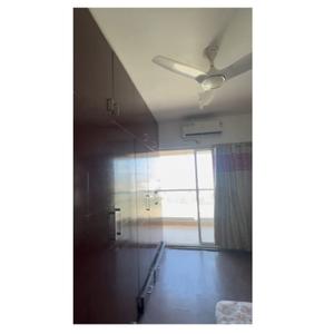 Bathroom Image of 1950 Sq.ft 3 BHK Apartment / Flat for rent in Pinnacle D Dreams, Nipania Indore for Rs. 35000