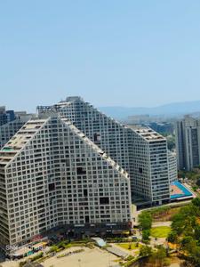 Image of 950 Sq.ft 2 BHK Apartment / Flat for sale in Amanora Future Towers, Hadapsar, Pune for Rs. 13000000