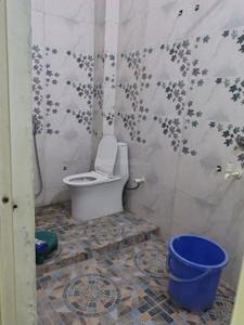 Bathroom Image of 150 Sq.ft 2 BHK Independent House for rent in Naini Allahabad for Rs. 8000