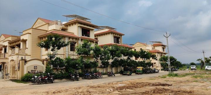 Shree Bungalows Main Image 1