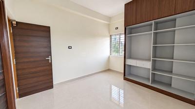 Bedroom Image of 710 Sq.ft 1 BHK Apartment / Flat for rent in Yemalur Bengaluru for Rs. 30000
