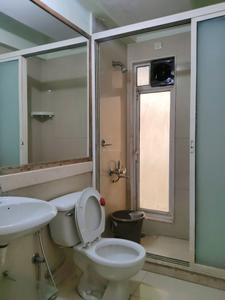 Common Bathroom Image of 910 Sq.ft 2 BHK Apartment / Flat for rent in Kasarvadavali Thane for Rs. 30000