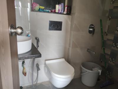 Bathroom Image of 651 Sq.ft 1 BHK Apartment / Flat for sale in Veena Smart Homes, Kandivali West Mumbai for Rs. 11000000