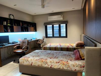 Bedroom Image of 3200 Sq.ft 4 BHK Independent House for rent in Thaltej Ahmedabad for Rs. 130000