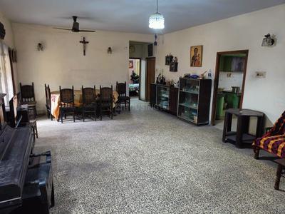 Living Room Image of 2000 Sq.ft 4 BHK Apartment / Flat for sale in Merlin Apartments, Royapettah Chennai for Rs. 23500000