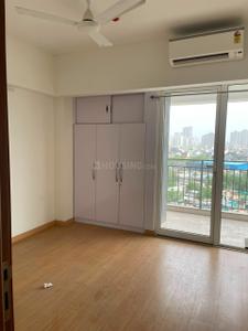 Bedroom Image of 1545 Sq.ft 3 BHK Apartment / Flat for sale in Godrej Woods Phase 1, Sector 43 Noida for Rs. 32600000
