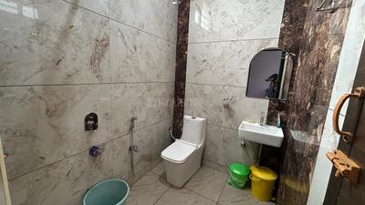 Bathroom Image of 1950 Sq.ft 3 BHK Independent House for sale in Thudiyalur Coimbatore for Rs. 15000000
