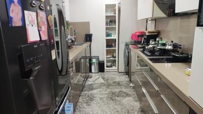 Kitchen Image of 1675 Sq.ft 3 BHK Apartment / Flat for sale in Rustomjee Seasons C, Bandra East Mumbai for Rs. 95000000