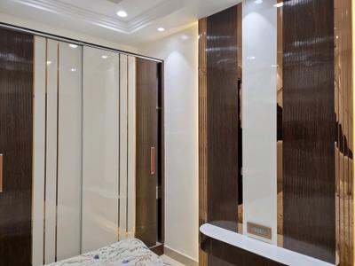 Bedroom Image of 1300 Sq.ft 4 BHK Apartment / Flat for sale in Hans Builders Floor, Uttam Nagar New Delhi for Rs. 13000000