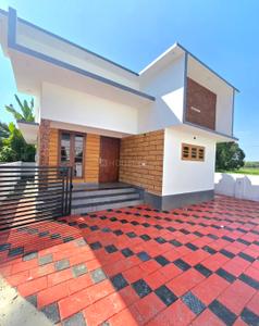 Image of 750 Sq.ft 2 BHK Independent House for sale in Alangad, Kochi for Rs. 3300000