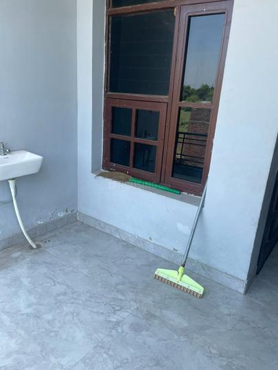 Bhankharpur Bedroom 1