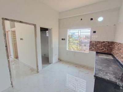 Living Room Image of 700 Sq.ft 2 BHK Apartment / Flat for sale in South Dum Dum Kolkata for Rs. 3150000