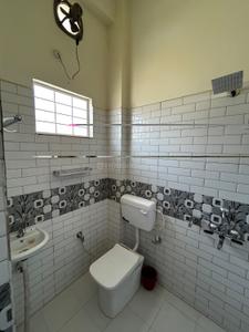 Bathroom Image of 900 Sq.ft 3 BHK Independent House for rent in RRB Swaraj Enclave, Railway Station Area Kota for Rs. 25000