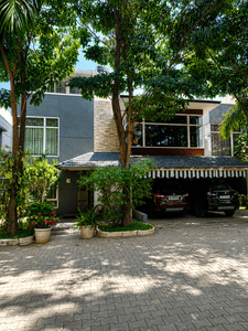Image of 4300 Sq.ft 4 BHK Villa for sale in Pushpam Woods, Sarjapur, Bengaluru for Rs. 53000000