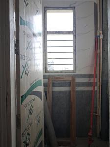 Common Bathroom Image of 350 Sq.ft 1 RK Apartment / Flat for rent in Sector 49 Noida for Rs. 10000