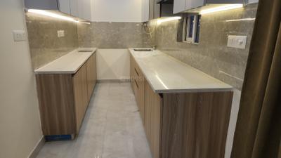 Kitchen Image of 1050 Sq.ft 2 BHK Builder Floor for rent in Signature Global City 37D 1, Sector 37D Gurgaon for Rs. 28200