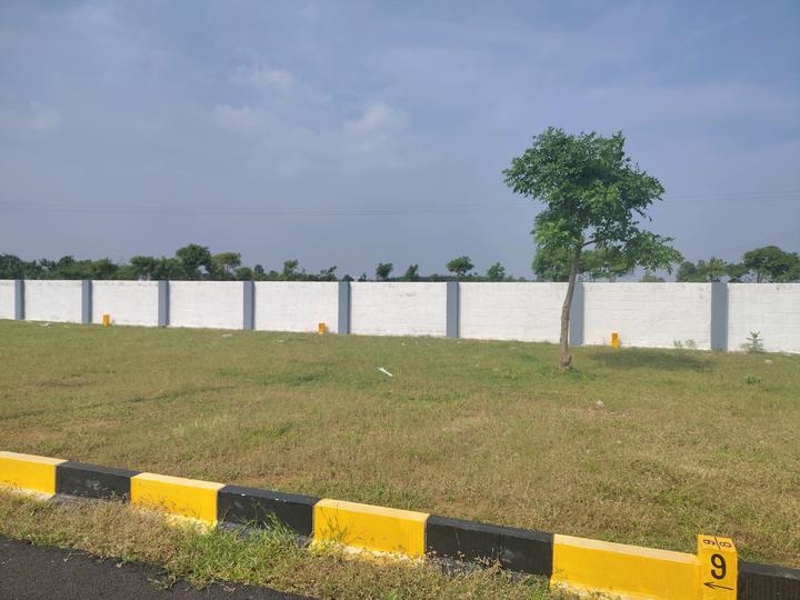 Golden Square Main Image 1