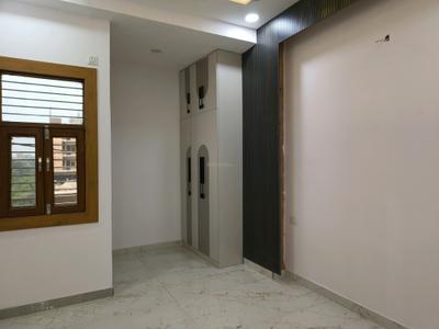 Bedroom Image of 1750 Sq.ft 3 BHK Apartment / Flat for sale in Lal Kuan Ghaziabad for Rs. 6565000