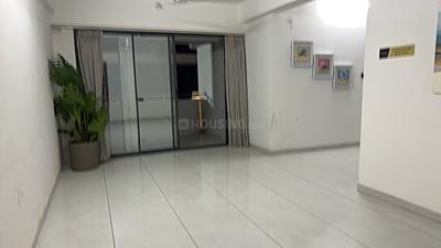Living Room Image of 1811 Sq.ft 3 BHK Apartment / Flat for sale in Swagat Callista, New Althan Surat for Rs. 6800000