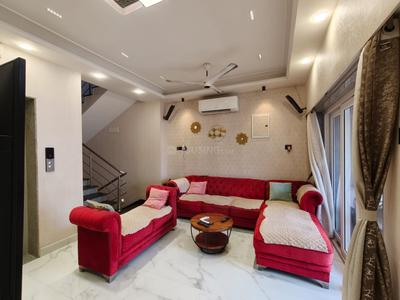 Hall Image of 3300 Sq.ft 3 BHK Independent House for sale in Iyyappanthangal Chennai for Rs. 33000000