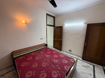 Bedroom Image of 1000 Sq.ft 2 BHK Builder Floor for rent in Lajpat Nagar New Delhi for Rs. 41000
