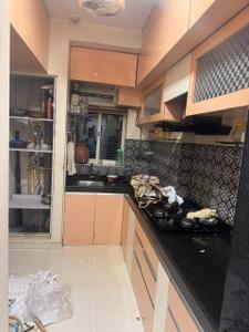Kitchen Image of 910 Sq.ft 2 BHK Apartment / Flat for rent in Lodha Amara, Kolshet Thane for Rs. 56000