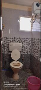 Bathroom Image of 350 Sq.ft 1 RK Apartment / Flat for rent in Electronic City Bengaluru for Rs. 8000