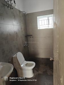 Bathroom Image of 1150 Sq.ft 2 BHK Independent House for rent in HBR Layout Bengaluru for Rs. 35000