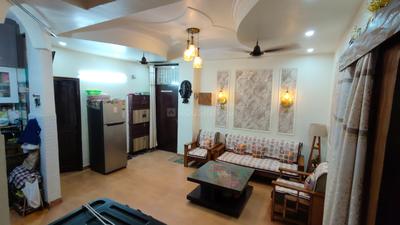 Living Room Image of 1200 Sq.ft 3 BHK Apartment / Flat for sale in Shalimar Garden Ghaziabad for Rs. 7500000