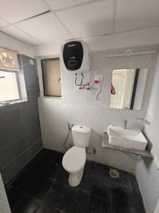 Bathroom Image of 1200 Sq.ft 2 BHK Apartment / Flat for rent in RG Luxury, Noida Extension Greater Noida for Rs. 22000