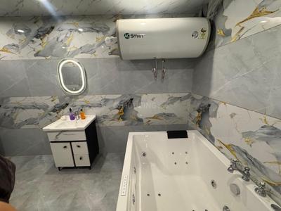 Bathroom Image of 4800 Sq.ft 3 BHK Villa for rent in Sahastradhara Road Dehradun for Rs. 90000