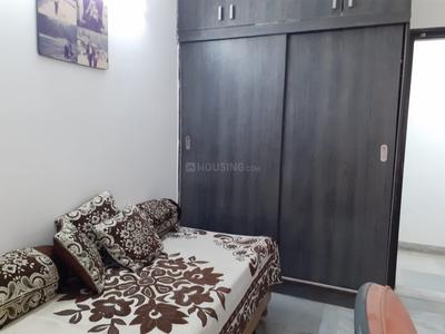 Bedroom Image of 1350 Sq.ft 3 BHK Builder Floor for rent in East Of Kailash New Delhi for Rs. 75000