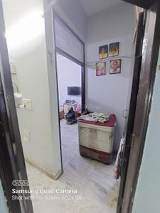 Bedroom Image of 725 Sq.ft 1 BHK Builder Floor for sale in Shakarpur Khas New Delhi for Rs. 4000000