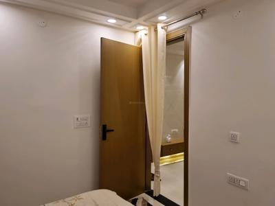 Bedroom Image of 1000 Sq.ft 3 BHK Apartment / Flat for sale in Hans Luxury Floor, Hastsal New Delhi for Rs. 6200000