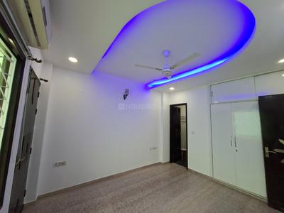Bedroom Image of 1800 Sq.ft 3 BHK Builder Floor for rent in Tagore Garden Extension New Delhi for Rs. 75000