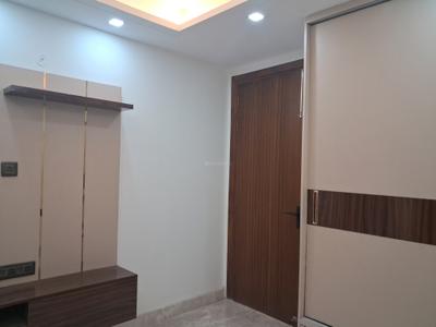 Bedroom Image of 1350 Sq.ft 3 BHK Builder Floor for sale in Paschim Vihar New Delhi for Rs. 27000000