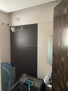 Bathroom Image of 1180 Sq.ft 3 BHK Apartment / Flat for rent in Maninagar Ahmedabad for Rs. 30000