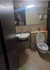 Bathroom Image of 2000 Sq.ft 3 BHK Apartment / Flat for sale in Akota Vadodara for Rs. 9500000