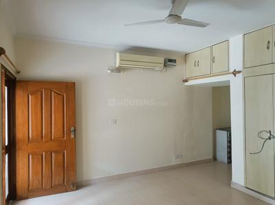 Bedroom Image of 2200 Sq.ft 3 BHK Apartment / Flat for rent in DDA Sector Pocket B C, Vasant Kunj New Delhi for Rs. 85000