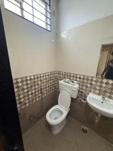 Bathroom Image of 1200 Sq.ft 3 BHK Apartment / Flat for rent in Ishaan Park, Patel Nagar Bhopal for Rs. 18000
