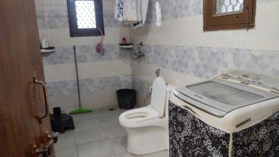 Image of 1750 Sq.ft 3 BHK Apartment / Flat for rent in MEA Sahkari Awas Samiti, Sector 62, Noida for Rs. 40000